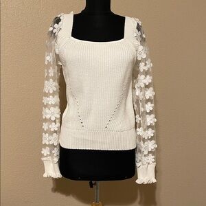 INDUSTRY Chic White Sweater with Floral Lace Sleeves Sz S/P